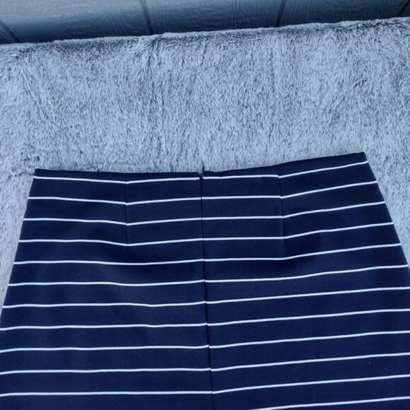 Philosophy A-line Striped Knit Skirt Large Knee Length Modest Blue White Casual - Picture 4 of 11
